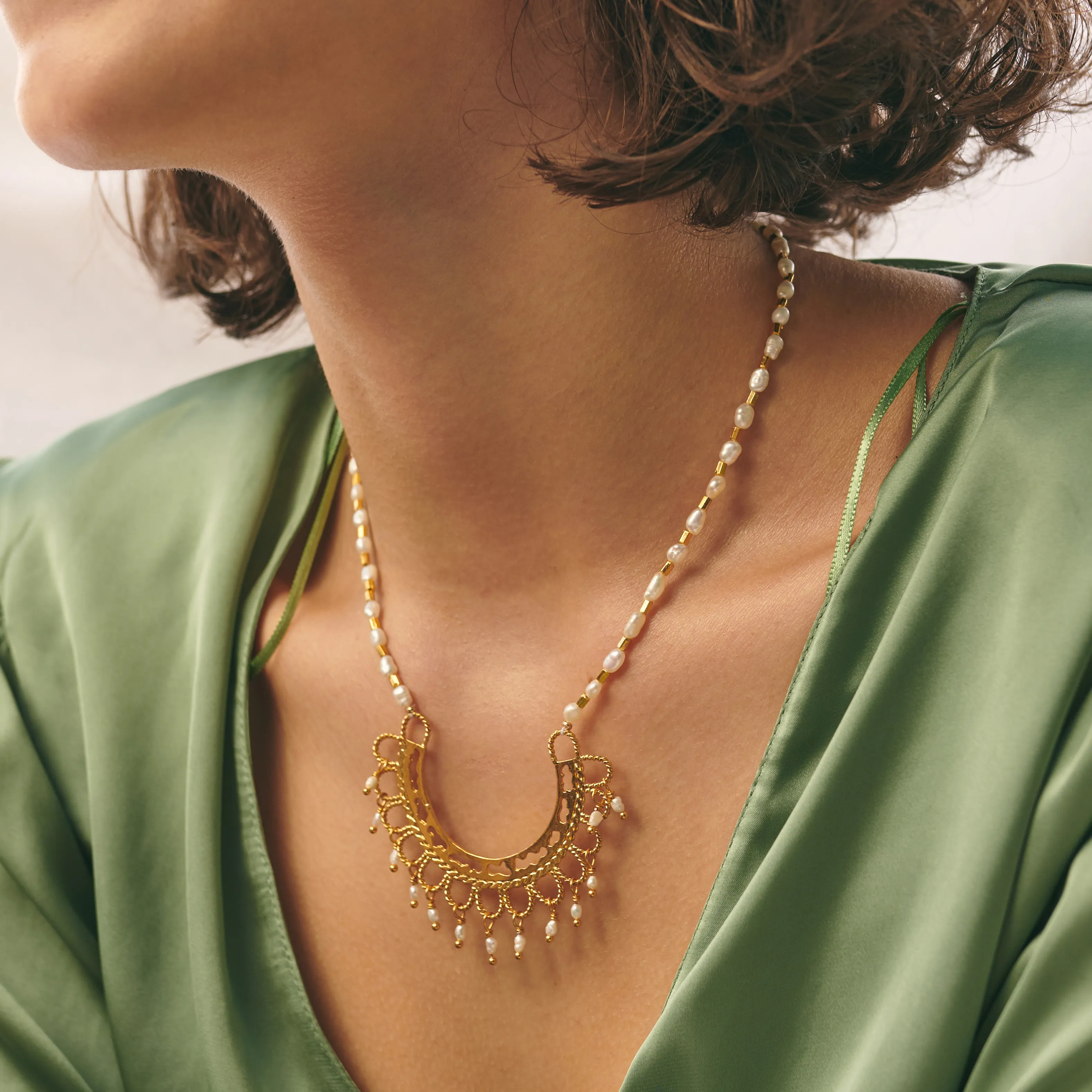 NECKLACE HYDRA